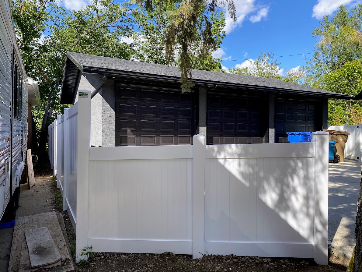 Find the Perfect Vinyl Fence Height for Your Outdoor Space