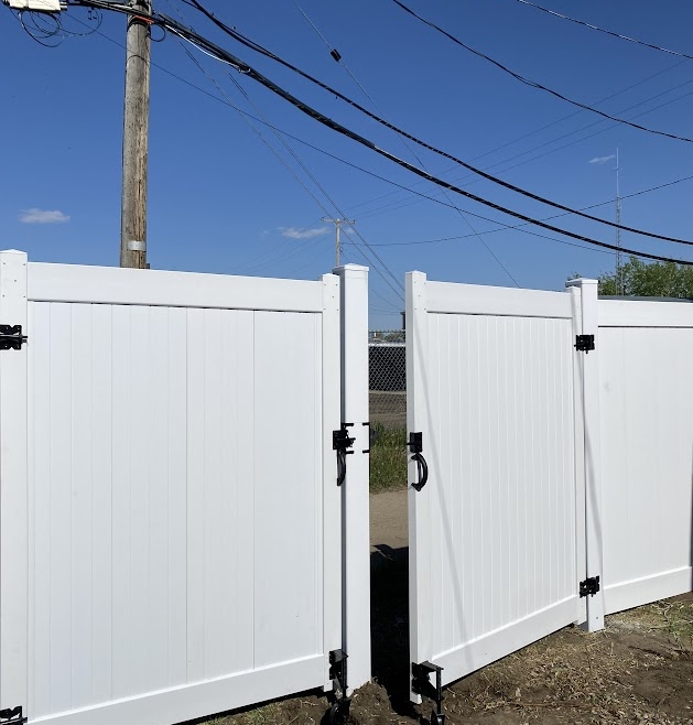 Removable double-doors gate