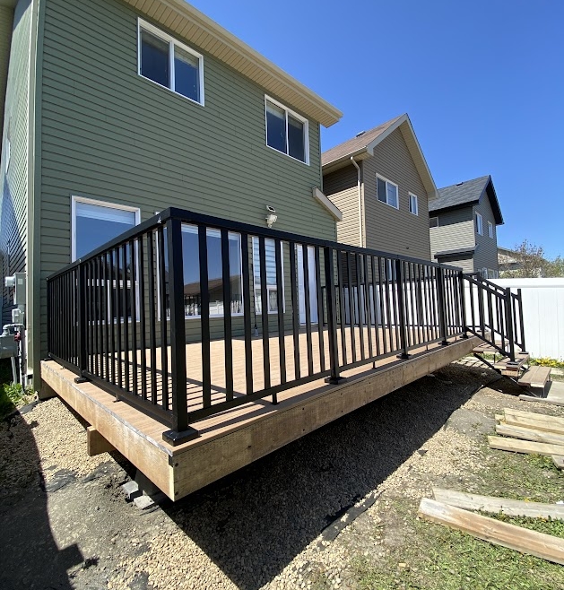 20’x16′ deck