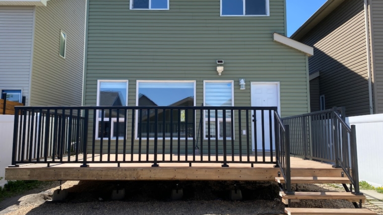20’x16′ deck